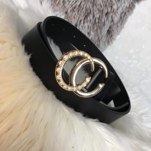 From Casual to Glam Speaks Fashion