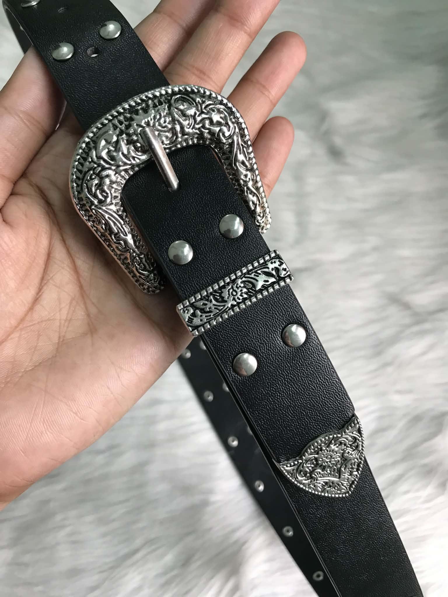 One Belt Can Change the Whole Look!