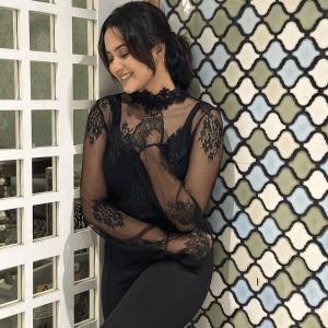 Ladies Fashion Lace Net Top Without Inner